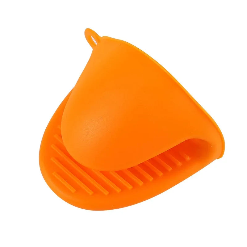 2-Pack Silicone Oven Mitt Clips – Heat Resistant & Anti-Slip