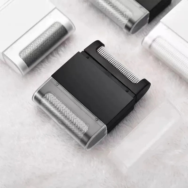 Mini Manual Lint Remover – Portable Fuzz & Hair Trimmer for Clothes